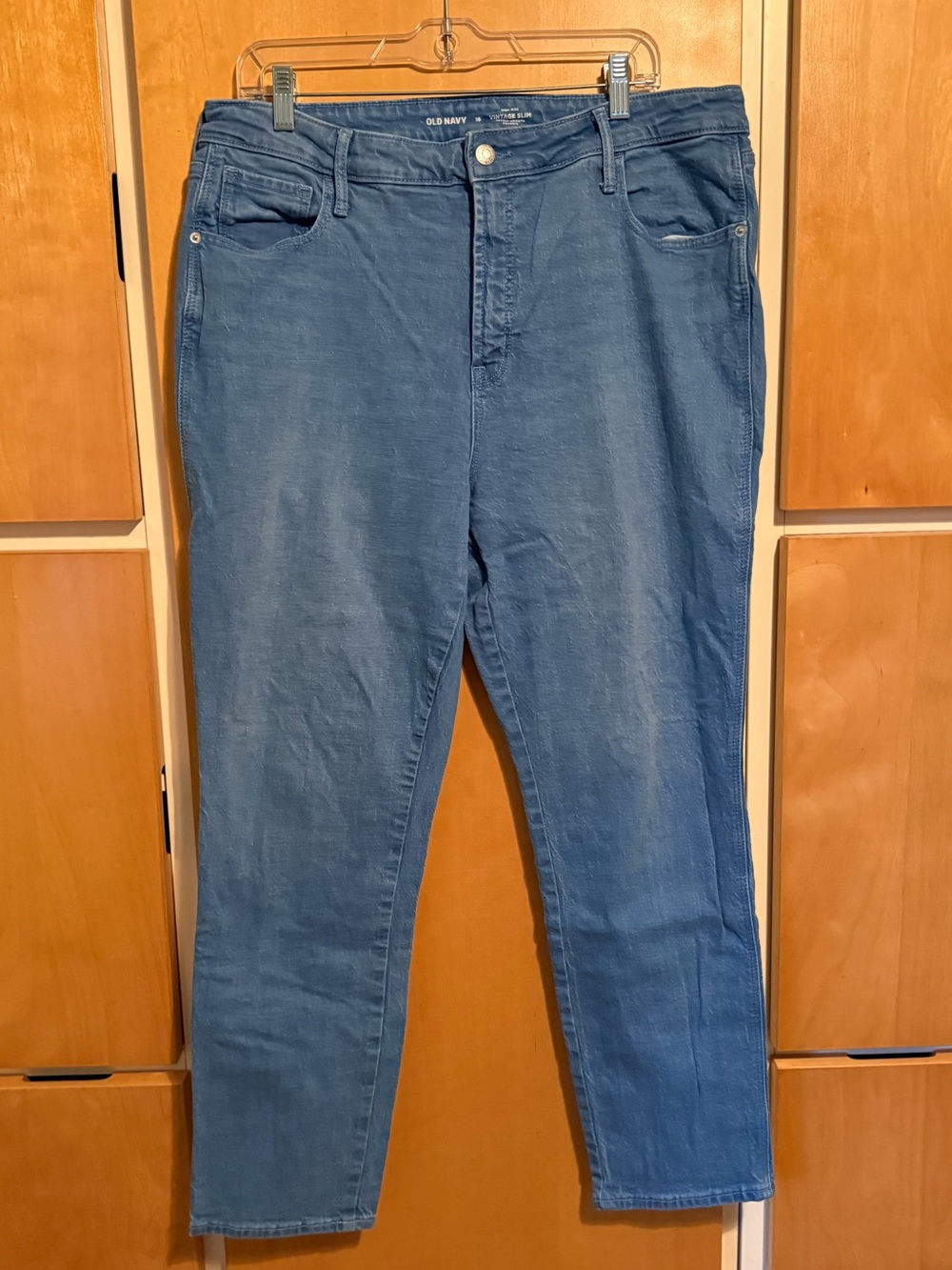 Old Navy Blue Cropped Straight-Leg Jeans